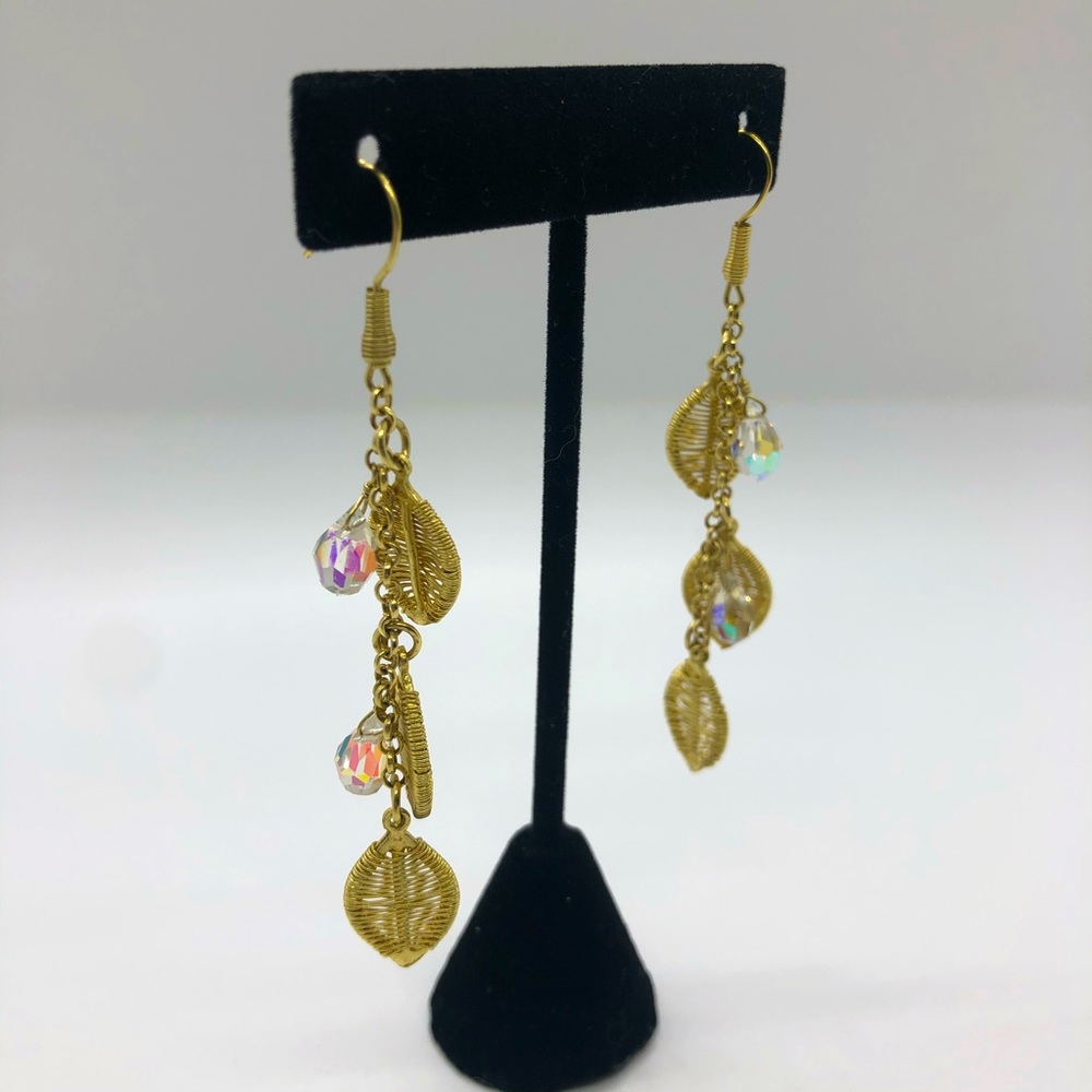 Drop leaf earrings